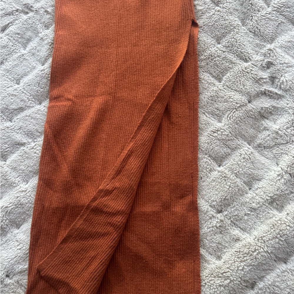 Elegant Off-Shoulder Rust Dress - Picture 2 of 3